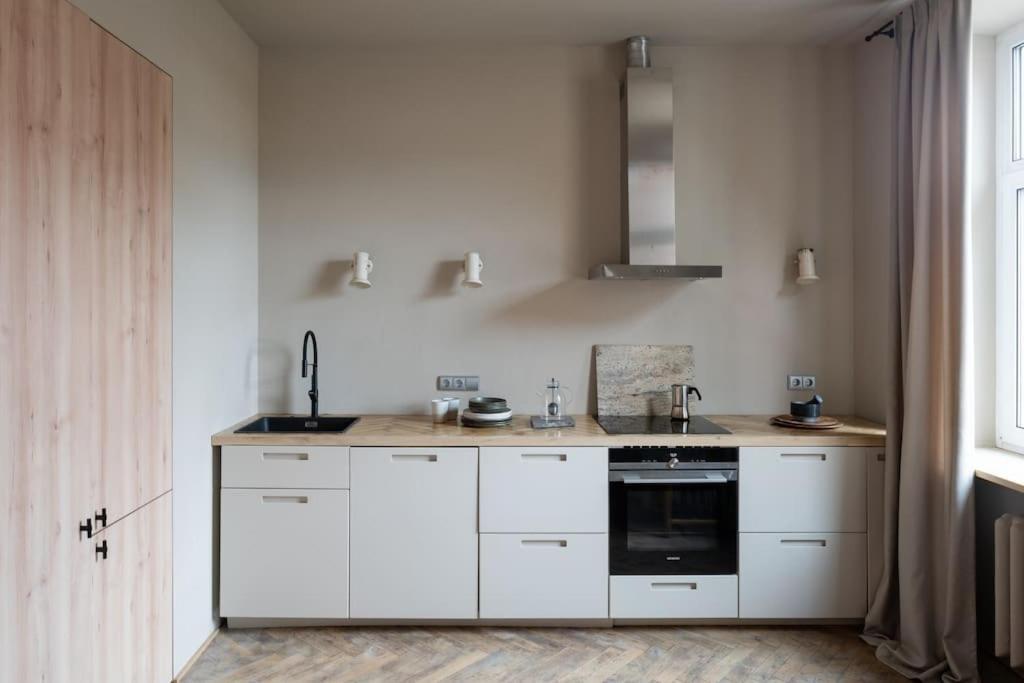 Authentic 1 Bd Old Town Apartment By Hostlovers Kaunas Eksteriør billede