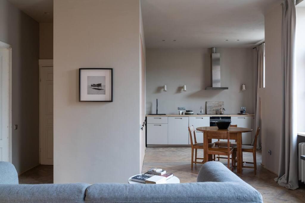 Authentic 1 Bd Old Town Apartment By Hostlovers Kaunas Eksteriør billede